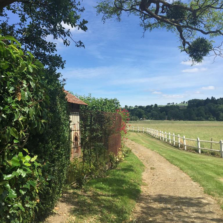 Le Manoir De Benedicte B&B Cahan Exterior photo